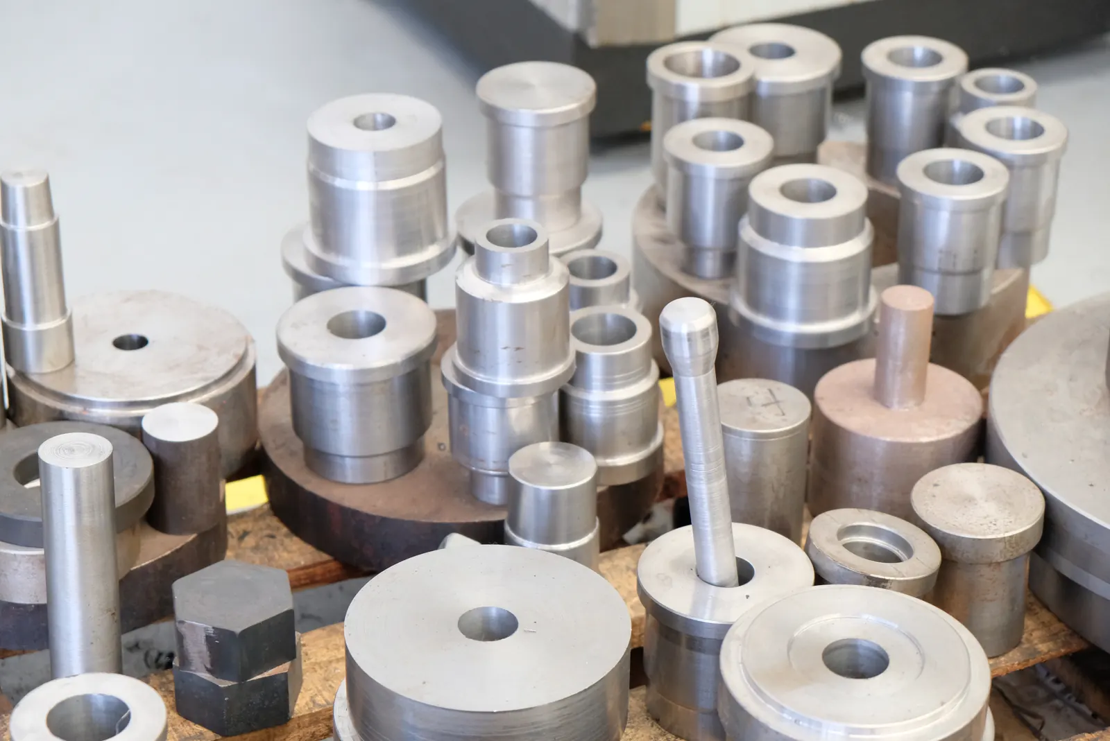 Close-up view of Flybear screw tooling